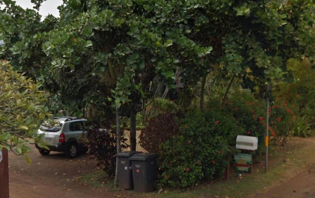 Backpackers Vacation Inn And Plantation Village Pupukea Exterior photo
